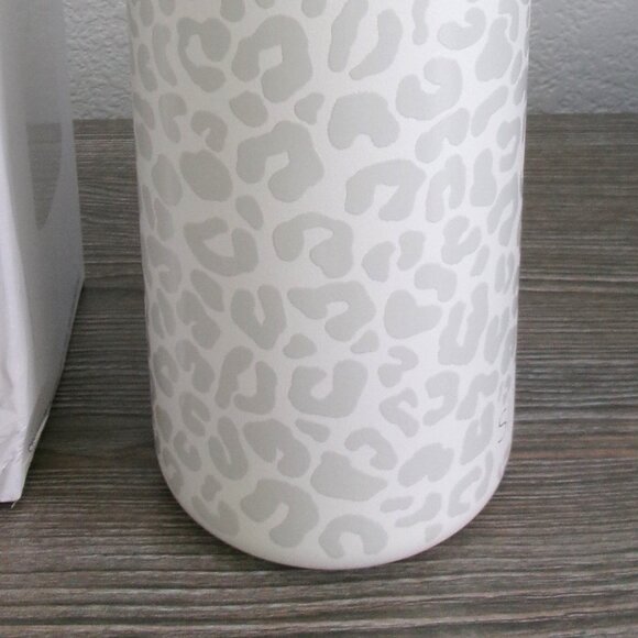 New Simple Modern Retired Leopard Pattern Summit 32 OZ Water Bottle Chug Lid - Picture 4 of 9